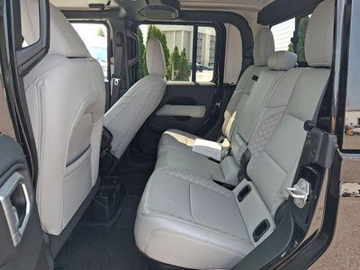 2023 Jeep Gladiator Overland