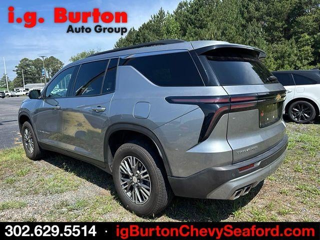 2024 Chevrolet Traverse LT