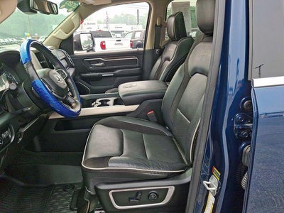 2020 RAM 1500 Laramie Crew Cab 4x4 5'7" Box