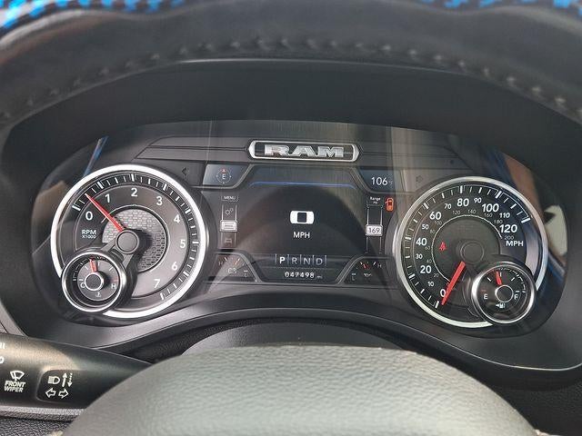 2020 RAM 1500 Laramie Crew Cab 4x4 5'7" Box