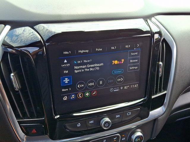 2022 Chevrolet Traverse LT Cloth