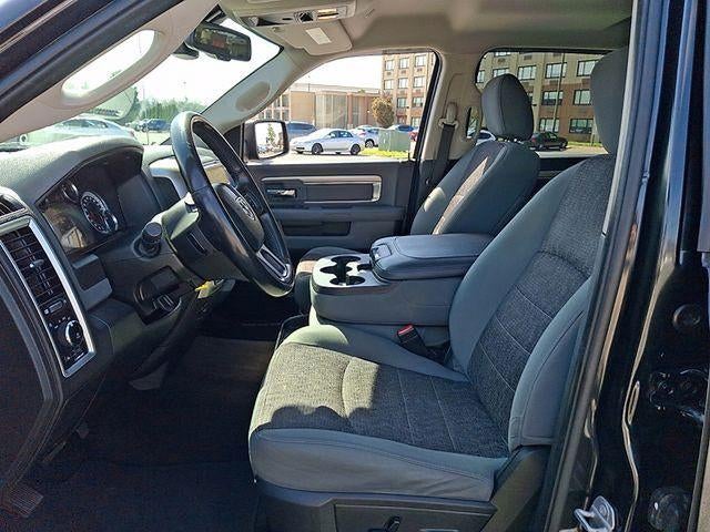 2017 RAM 1500 Big Horn Crew Cab 4x4 5'7" Box