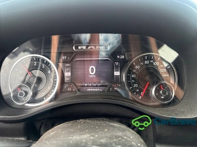 2021 RAM 1500 Big Horn Crew Cab 4x4 5'7" Box