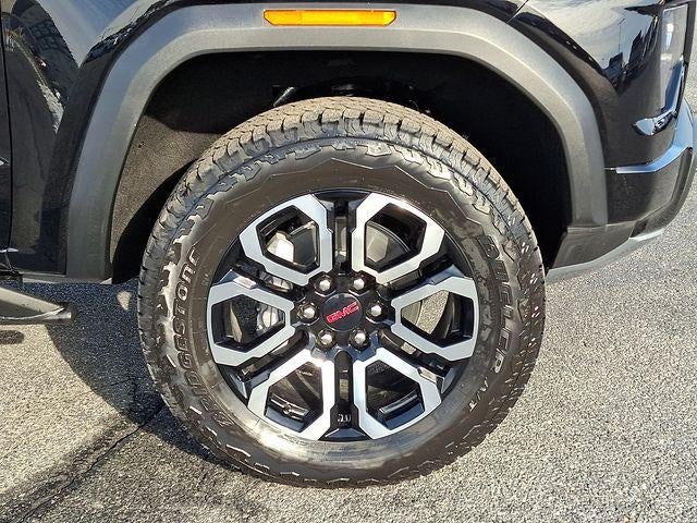 2025 GMC Canyon AT4