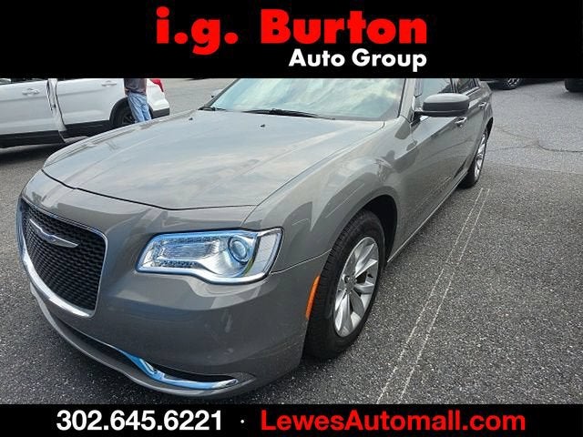 2018 Chrysler 300 Touring