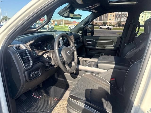 2024 RAM 3500 Laramie Crew Cab 4x4 8' Box