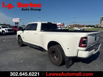 2024 RAM 3500 Laramie Crew Cab 4x4 8' Box