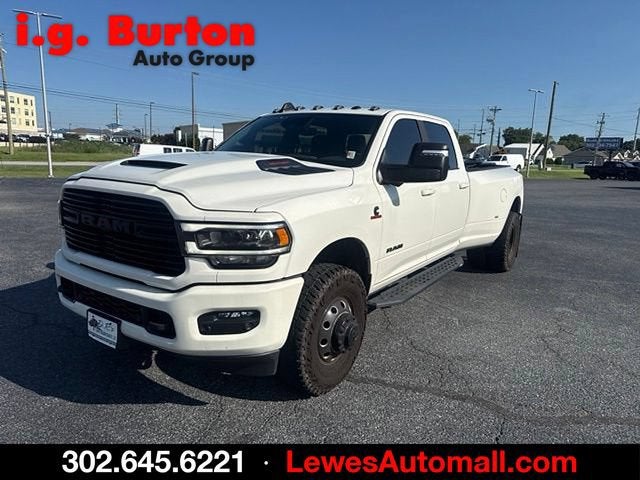 2024 RAM 3500 Laramie Crew Cab 4x4 8' Box