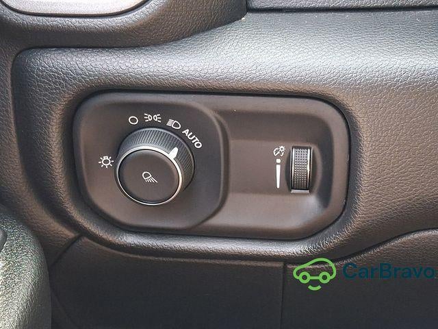 2023 RAM 2500 Tradesman Crew Cab 4x4 6'4" Box
