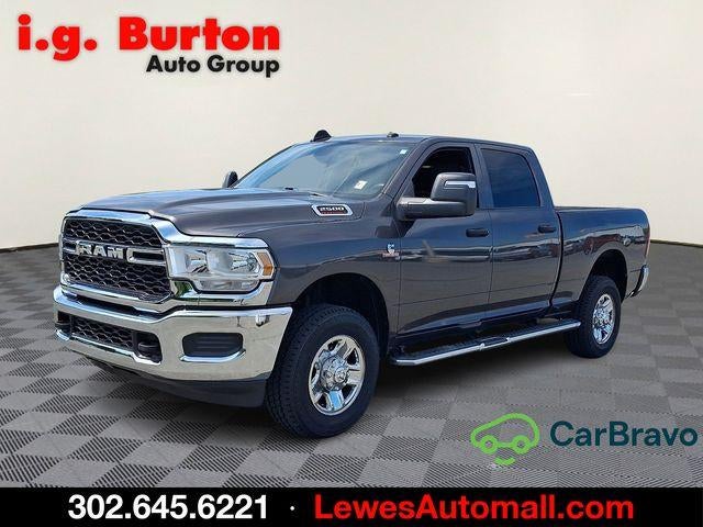 2023 RAM 2500 Tradesman Crew Cab 4x4 6'4" Box