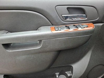 2013 Chevrolet Avalanche LS