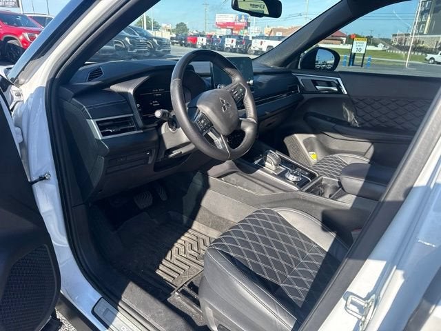 2023 Mitsubishi Outlander SEL Black Edition S-AWC