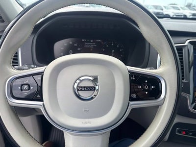 2020 Volvo XC90 T6 Momentum 7 Passenger