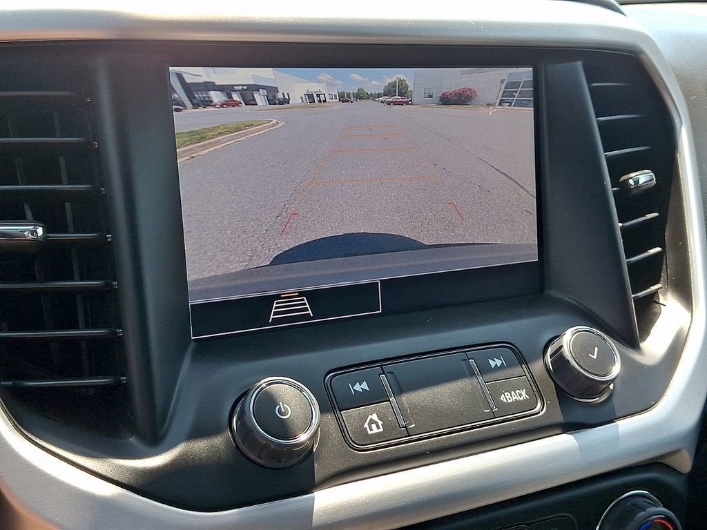 2023 GMC Acadia SLE