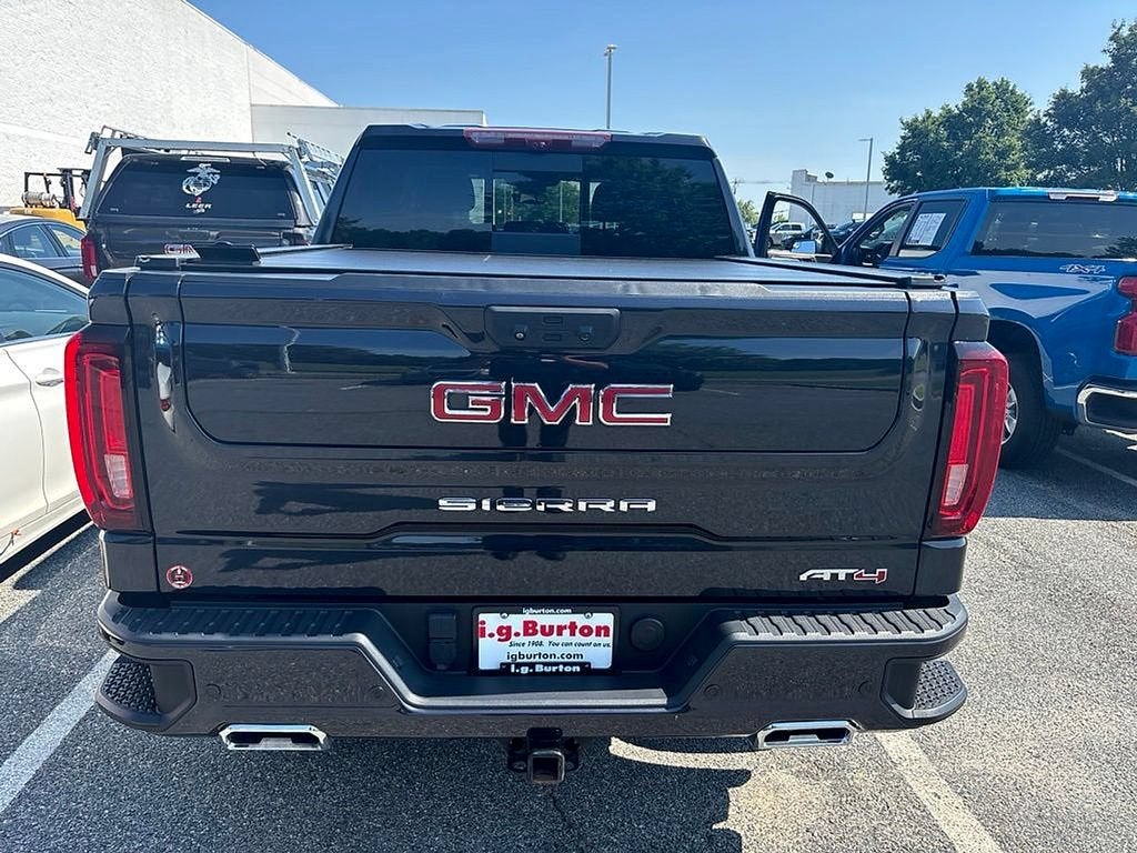 2023 GMC Sierra 1500 AT4