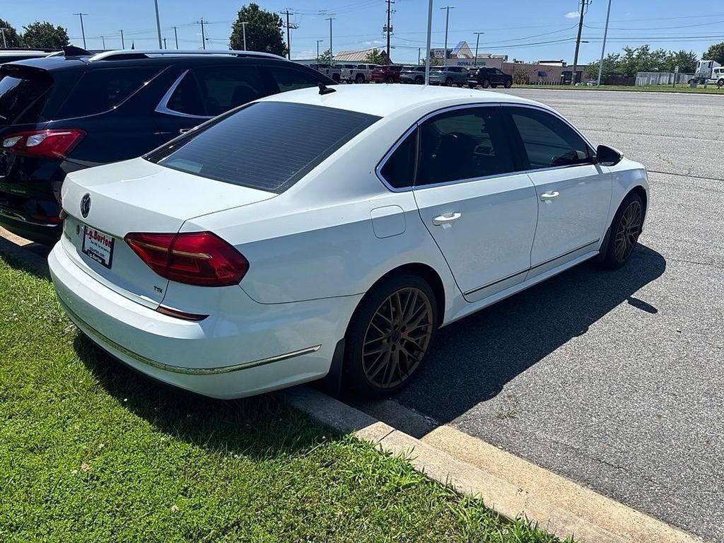 2016 Volkswagen Passat 1.8T SE