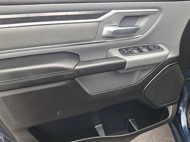 2020 RAM 1500 Big Horn Crew Cab 4x4 5'7" Box