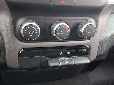 2020 RAM 1500 Big Horn Crew Cab 4x4 5'7" Box