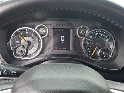 2020 RAM 1500 Big Horn Crew Cab 4x4 5'7" Box