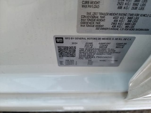 2025 GMC Sierra 1500 SLT